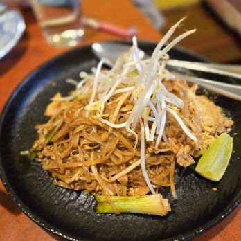 Talay Thai Restaurant - Pad Thai - Thai Near Me - Vancouver, British Columbia Talay Thai Restaurant - Pad Thai - Thai Near Me - Vancouver, British Columbia