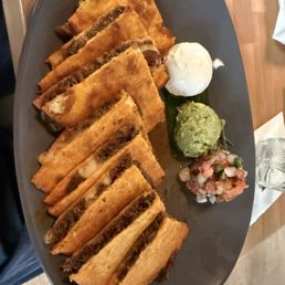 Quesabirria Dillas Quesabirria Dillas