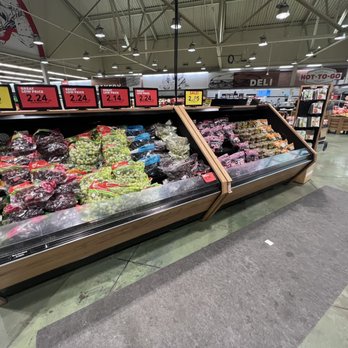 Schnucks - Fresh fruit - Grocery Near Me - Bridgeton, Missouri Schnucks - Fresh fruit - Grocery Near Me - Bridgeton, Missouri