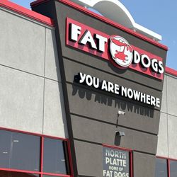 Fat Dogs - Fat Dogs entrance!