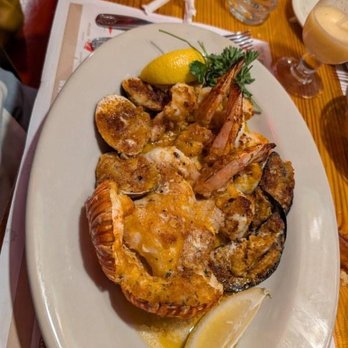Sammys Fish Box - Seafood Near Me - Bronx, New York