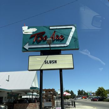 Roe Ann's Drive-In - Diner sign. - Burgers Near Me - Emmett, Idaho Roe Ann's Drive-In - Diner sign. - Burgers Near Me - Emmett, Idaho