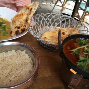 Guru - Mysigt ställe, naan brödet var extremt gott, maten var överlag ok. - Indian Near Me - Stockholm, Alberta