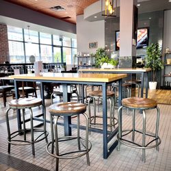 Goldies Cafe - Inside dining