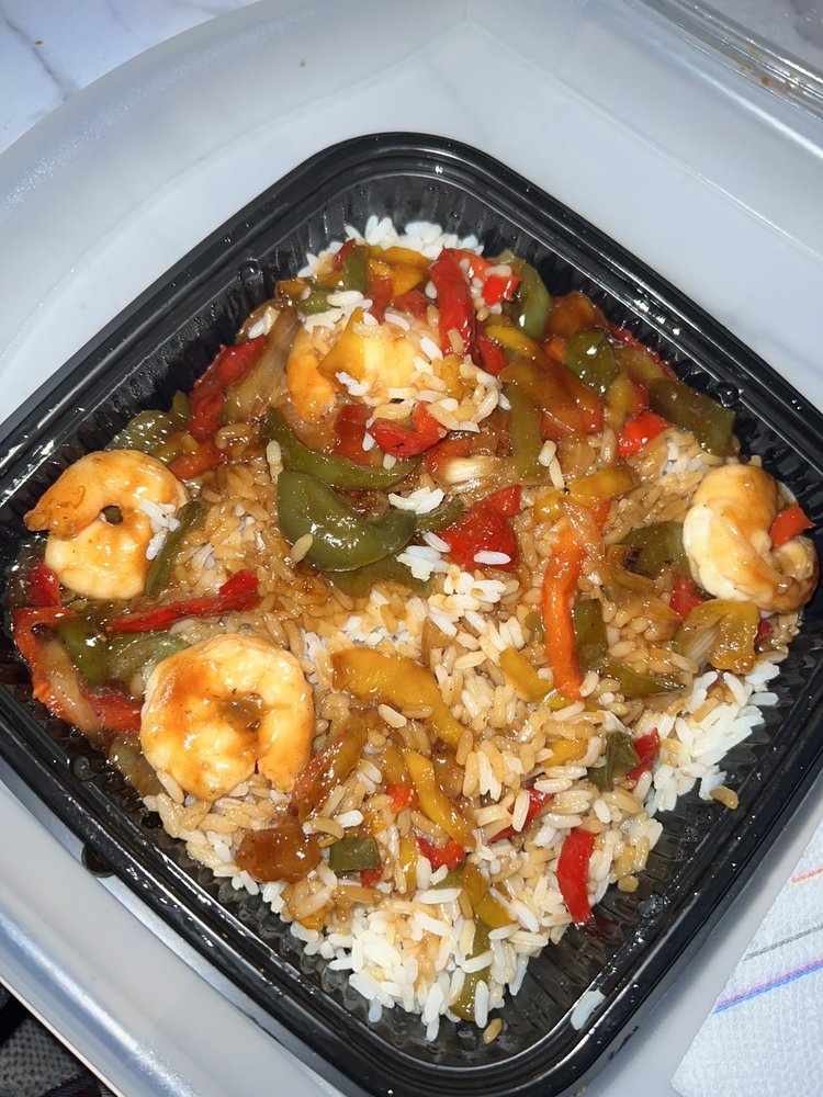 Social spots from 1048 Bar and Grill