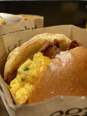 Eggslut Beverly Center by null