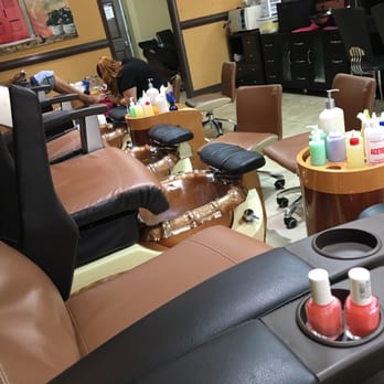 Nail Tips - Nice chairs and very clean!!! - Nail Salons Near Me - Cooper City, Florida