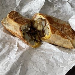 Big Truck Foods - Breakfast burrito with no onion and garlic aioli on the side