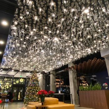 The Gordon Hotel - Lobby - Hotels Near Me - Eugene, Oregon