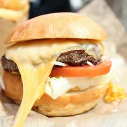 Ben Burger - B-cheese
