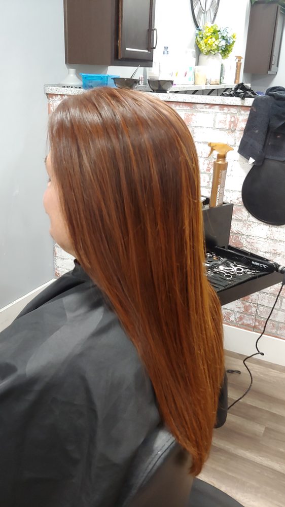 SHEAR INTRIGUE SALON Updated May 2024 14 Photos 3725 Sixes Rd