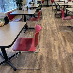 Hideout Cafe - Tables