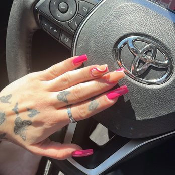 Holly Nails & Spa - Nail Salons Near Me - Riverside, California
