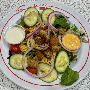 Sunliner Diner - Sunliner Salad - Diners Near Me - Pigeon Forge, Tennessee