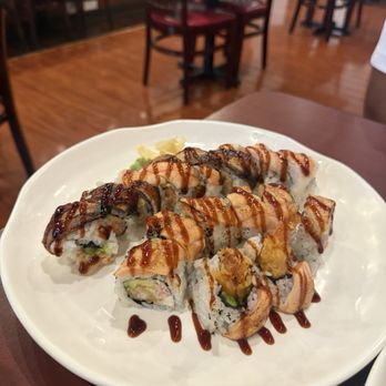 Aka Sushi - White Dragon Roll Lion King Roll - Sushi Bars Near Me - Bristow, Virginia
