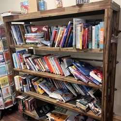 Edgar & James - Goodwill Specialty Store & Donation Center - Unsorted books