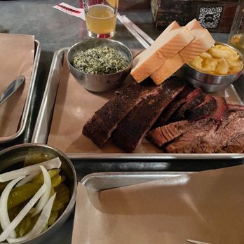 Stubb's Bar-B-Q - Pork ribs, brisket, Mac n cheese and Serrano cheese spinach - Barbeque Near Me - Austin, Texas Stubb's Bar-B-Q - Pork ribs, brisket, Mac n cheese and Serrano cheese spinach - Barbeque Near Me - Austin, Texas