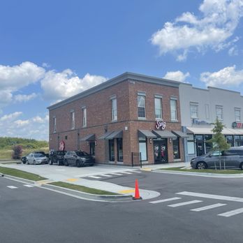 Swig - Outside - Desserts Near Me - Alcoa, Tennessee