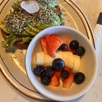 Toast & Thai - Best Avocado Toast w fruit - Desserts Near Me - El Segundo, California