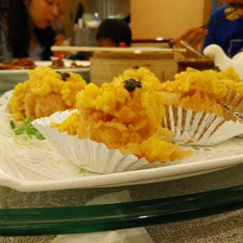 喜萬年酒樓 - Deep fried king prawns with mango and caviar - Cantonese Near Me - Hong Kong, HK