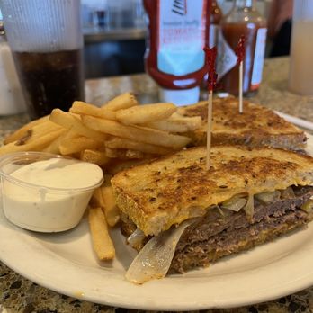 NORMS Restaurant - Norms Original Patty Melt Burger - Breakfast & Brunch Near Me - Anaheim, California