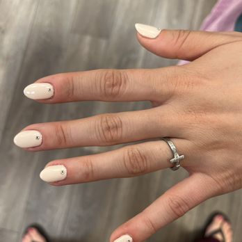 8th Day Nails - Bridal nails - Nail Salons Near Me - Bonney Lake, Washington 8th Day Nails - Bridal nails - Nail Salons Near Me - Bonney Lake, Washington