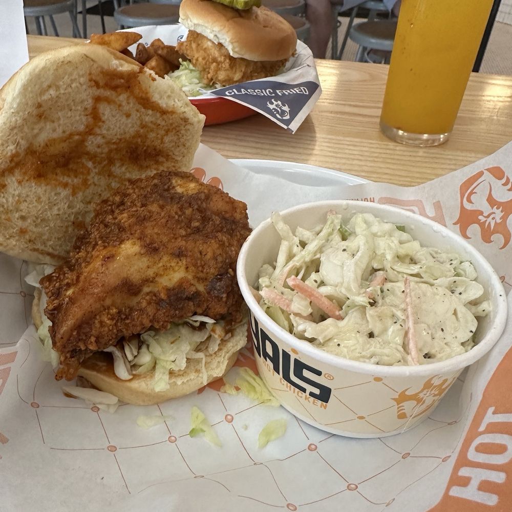 1 Slider Hot and coleslaw 1 Slider Hot and coleslaw