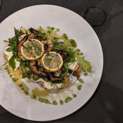 Grilled shrimp bruschetta (excellent!)