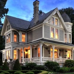 The Historic Morris Harvey House Bed & Breakfast
