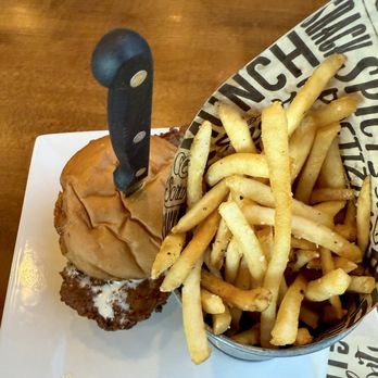 Slyderz Bar & Grill - Nashville hot chicken - Barbeque Near Me - Chico, California Slyderz Bar & Grill - Nashville hot chicken - Barbeque Near Me - Chico, California