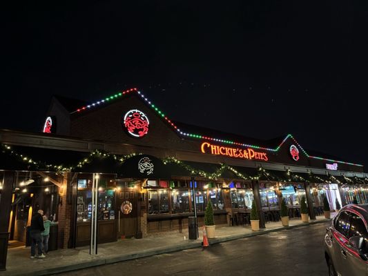 Chickie's & Pete's by null