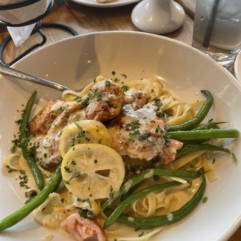 Joe's Original - Chicken Piccata - New American Near Me - Dartmouth, Massachusetts