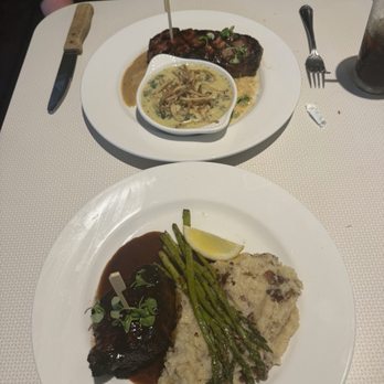 Farm Bloomington - Filet with smashed potatoes and NY strip with creamed spinach - New American Near Me - Bloomington, Indiana