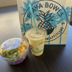 Playa Bowls - Electric Mermaid Pitaya Bowl and Aloha Smoothie