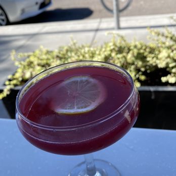 Pomo - Phoenix - Limoncello cocktail - Pizza Near Me - Phoenix, Arizona Pomo - Phoenix - Limoncello cocktail - Pizza Near Me - Phoenix, Arizona