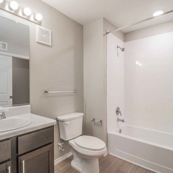 Emli At Liberty Crossing - Apartments Near Me - Wilmer, Texas Emli At Liberty Crossing - Apartments Near Me - Wilmer, Texas