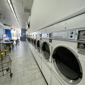The Laundry Wheel - Laundromat Near Me - Phoenix, Arizona
