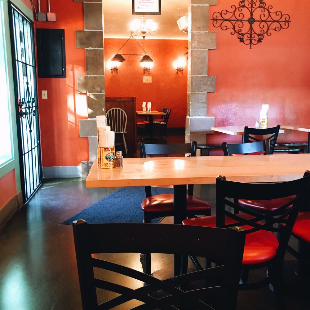 Provecho - Interior, family friendly area - Mexican Near Me - Vancouver, Washington