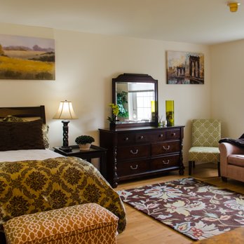 Fred Lind Manor - Studio - Retirement Homes Near Me - Seattle, Washington