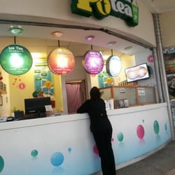 Pearl Tea - Disfrutando un smoothies de taro con mi graduada