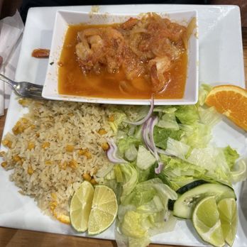 Mariscos Villa Del Mar - Camarones rancheros with rice and a salad. Yummy - Seafood Near Me - La Puente, California