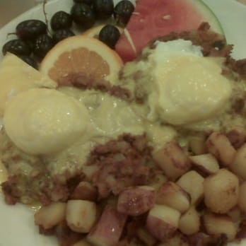 Yolk - South Loop - corned beef hash benedict - "irish benny" - Breakfast & Brunch Near Me - Chicago, Illinois Yolk - South Loop - corned beef hash benedict - "irish benny" - Breakfast & Brunch Near Me - Chicago, Illinois