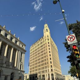 The Emily Morgan Hotel