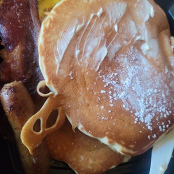Black Bear Diner El Cajon - Pancake breakfast - Diners Near Me - El Cajon, California Black Bear Diner El Cajon - Pancake breakfast - Diners Near Me - El Cajon, California