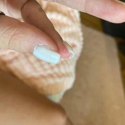 Le's Nails - Nail Salons Near Me - Ames, Iowa