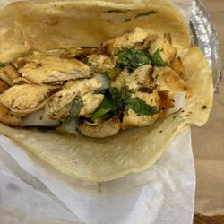 Bella's Place Restaurant - Chicken taco