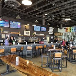 Bold Republic Brewing Company - Main bar