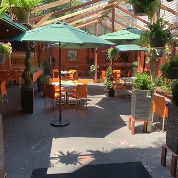 Moises Ristorante - Backyard Seating - Italian Near Me - Bronx, New York