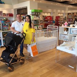 Liapela - Súper Feliz comprando el Coche para Nuestro Bebe!!! En Liapela!!!