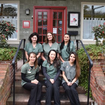Coastside Veterinary Clinic - Staff 2017 - Veterinarians Near Me - Half Moon Bay, California Coastside Veterinary Clinic - Staff 2017 - Veterinarians Near Me - Half Moon Bay, California
